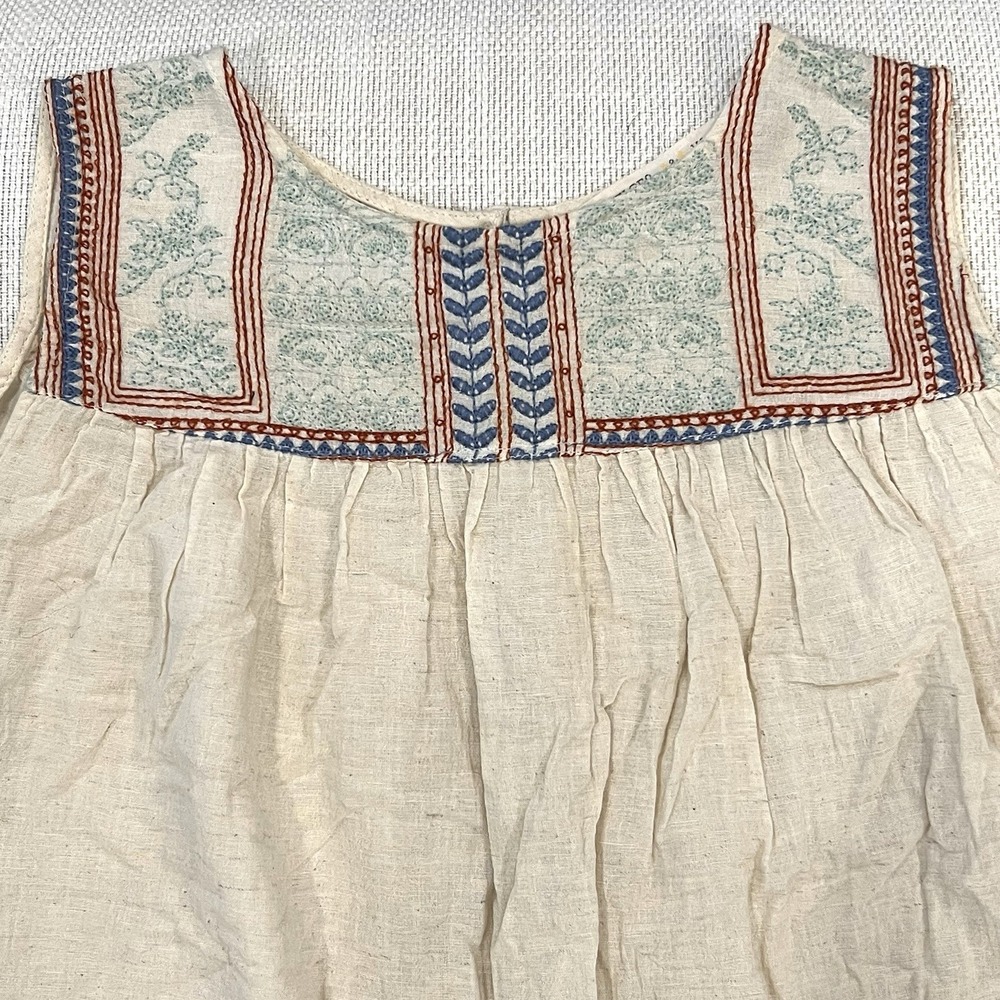 Chelsea & Violet White Embroidered Blouse Sleeveless X-Small - Picture 3 of 7